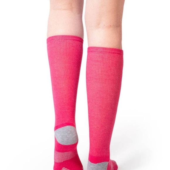 Tommie Copper Women’s Pink and Gray Compression Calf Socks Size M 9-12 - Picture 1 of 5